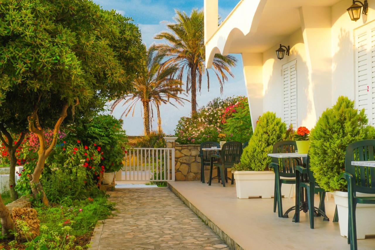 Cubaneros Holiday Inn Laganas Exterior foto